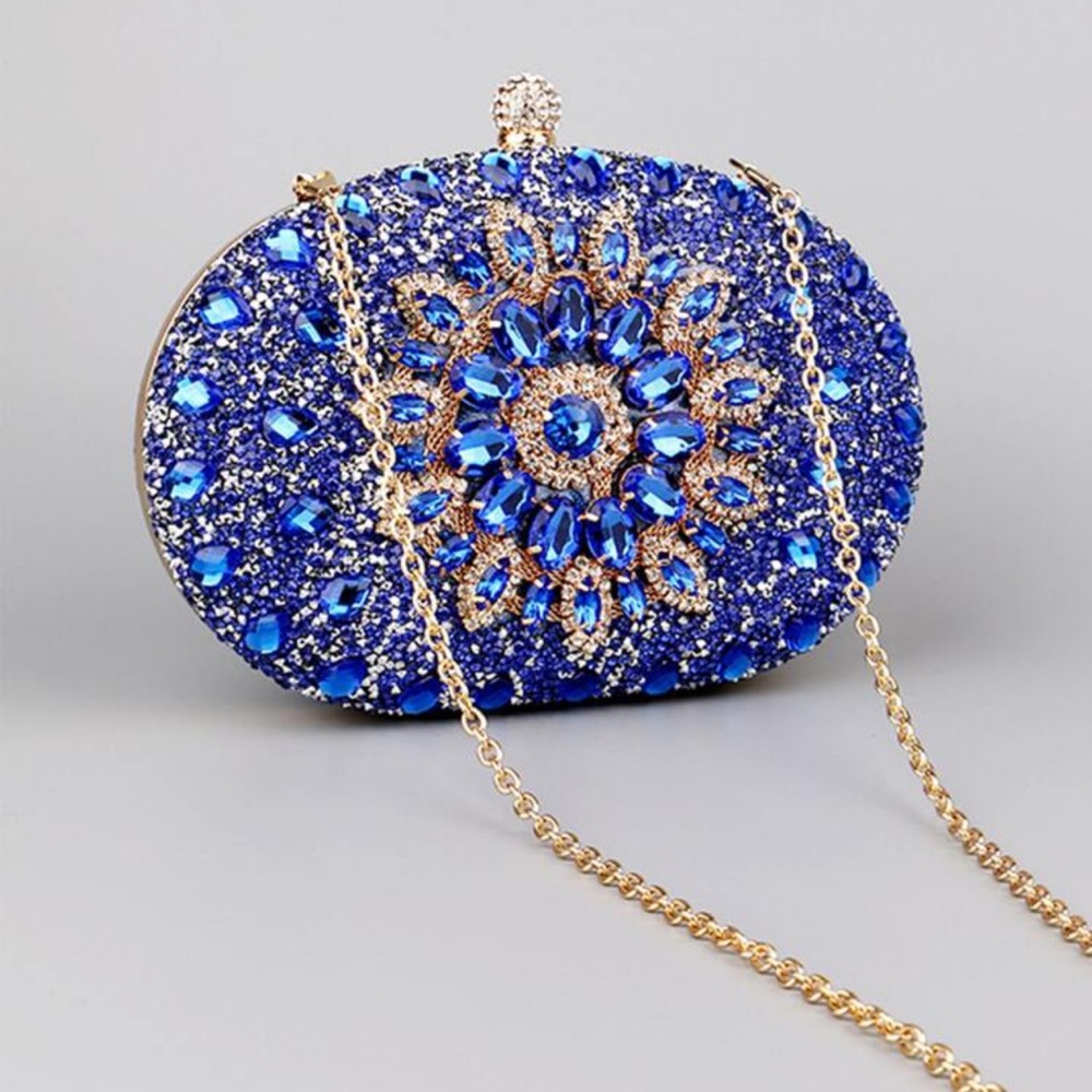 💎 Jewel Encrusted Purse 💎 - Picture 2 of 9